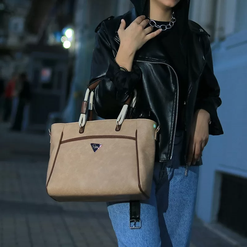 rotitoo.com,rotitoo,handbag,روتيتو,شنطة روتيتو,bags,bags for women,bags egypt,bags brands,bags shop,bags brands in egypt,bags for girls,bags for women egypt,bags shop in egypt,شركه روتيتو,شنطة كروس,شنطة لويس فيتون,شنطة قوتشي,شنطة كوتش,شنطة سفر بالانجليزي,شنطة شانيل,شنطة سفر